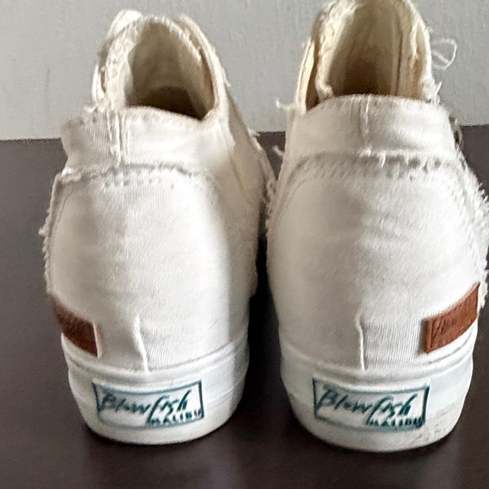 Blowfish Malibu Women's White Side Zip Canvas Wedge Sneakers. - Picture 4 of 8
